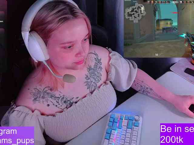 AlinaAdams webcam