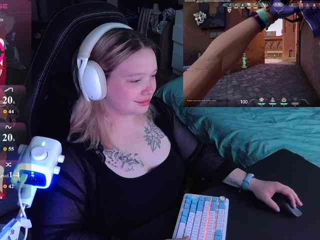 AlinaAdams webcam