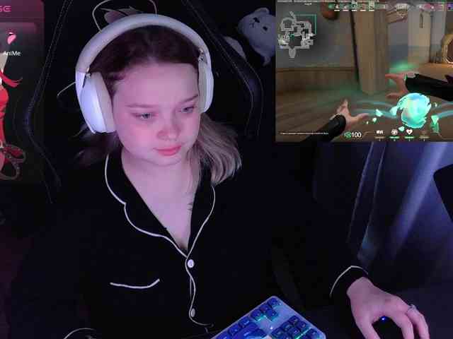AlinaAdams webcam