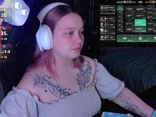 AlinaAdams webcam