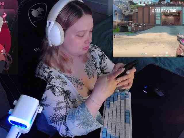 AlinaAdams webcam