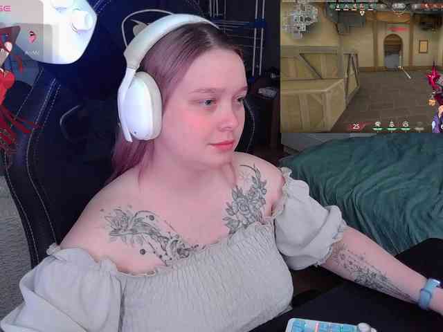 AlinaAdams webcam