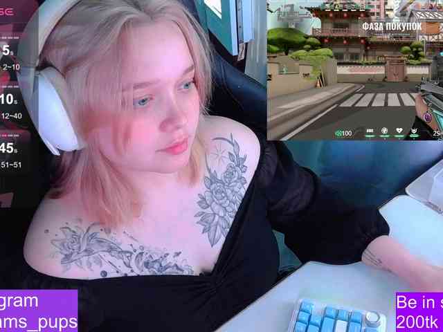 AlinaAdams webcam