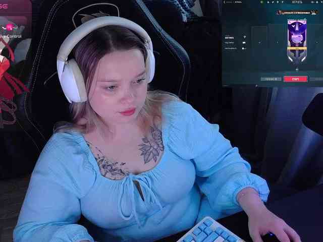 AlinaAdams webcam