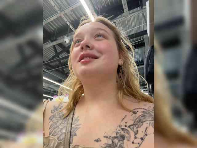 AlinaAdams webcam