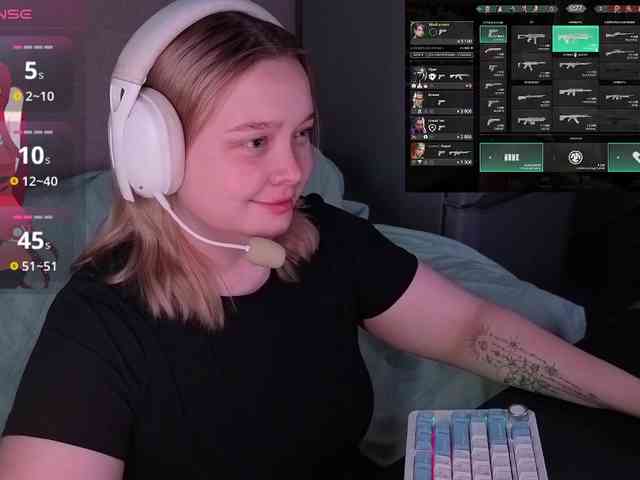AlinaAdams webcam