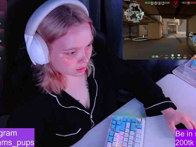 AlinaAdams webcam