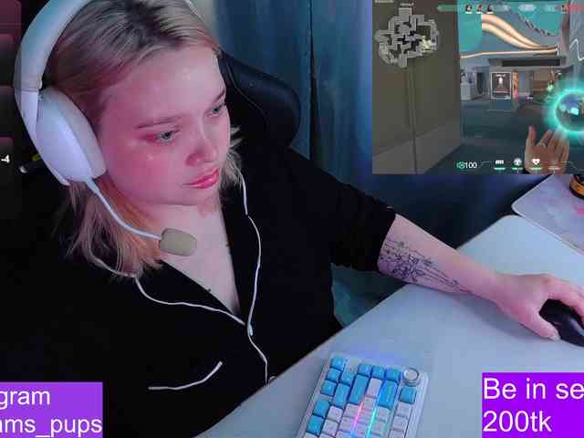 AlinaAdams webcam