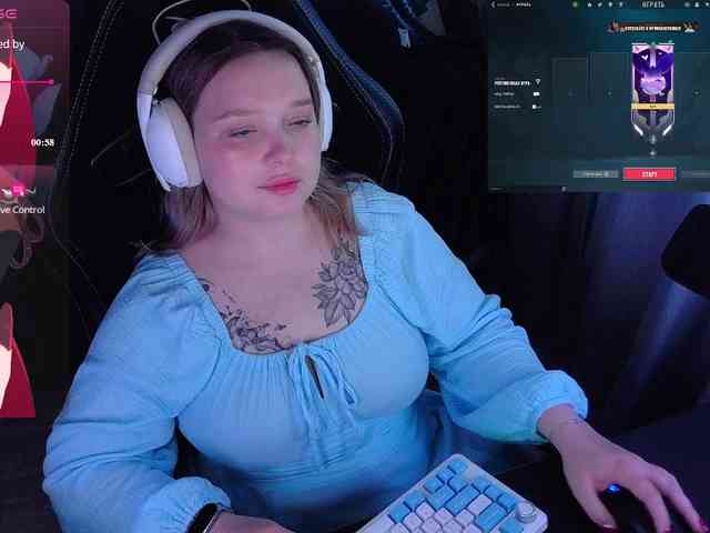 AlinaAdams webcam