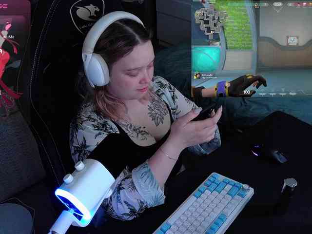 AlinaAdams webcam