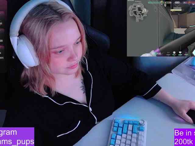 AlinaAdams webcam