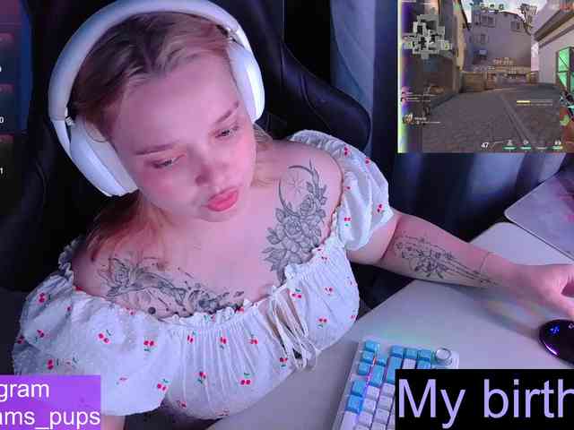 AlinaAdams webcam