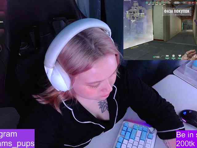 AlinaAdams webcam