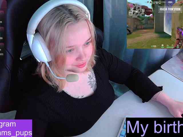 AlinaAdams webcam