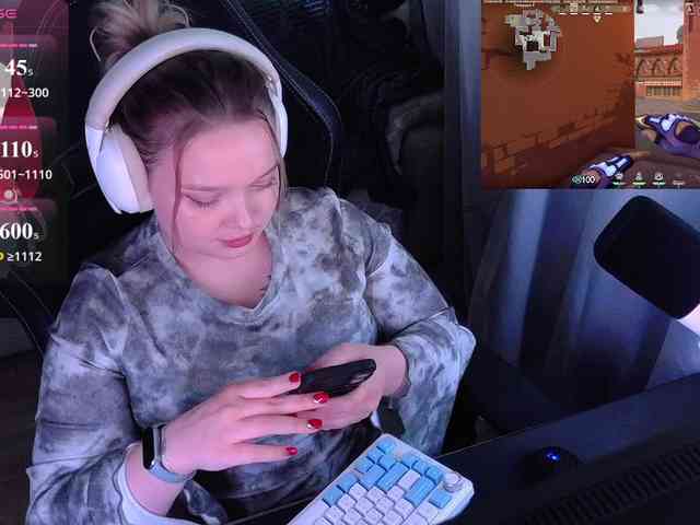 AlinaAdams webcam