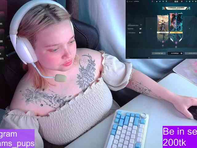 AlinaAdams webcam