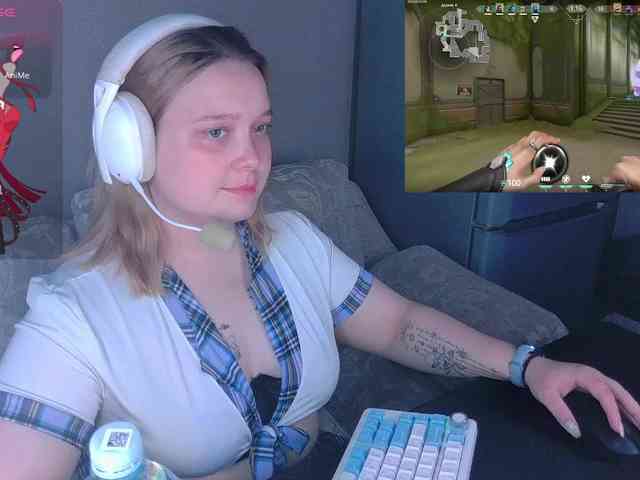 AlinaAdams webcam