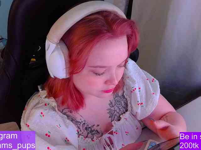 AlinaAdams webcam