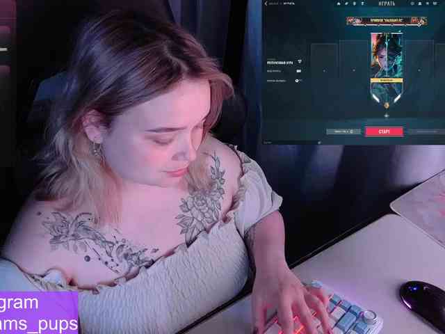 AlinaAdams webcam