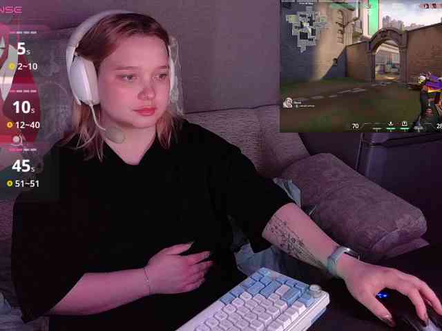 AlinaAdams webcam