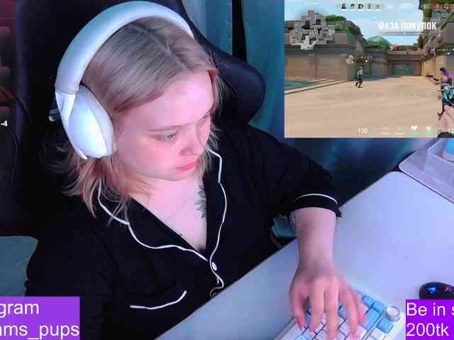 AlinaAdams webcam