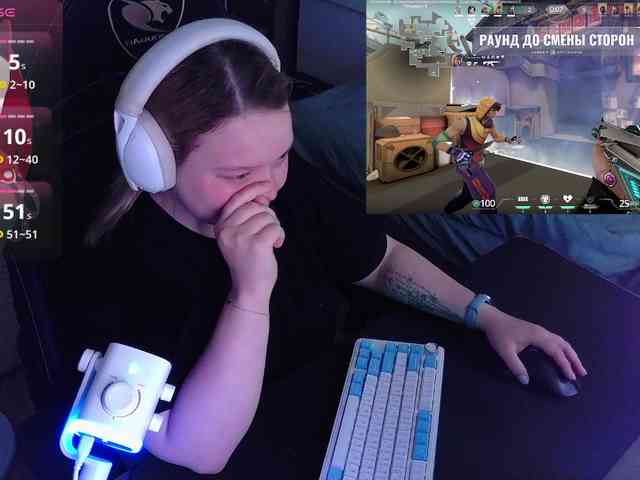 AlinaAdams webcam