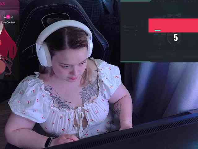 AlinaAdams webcam