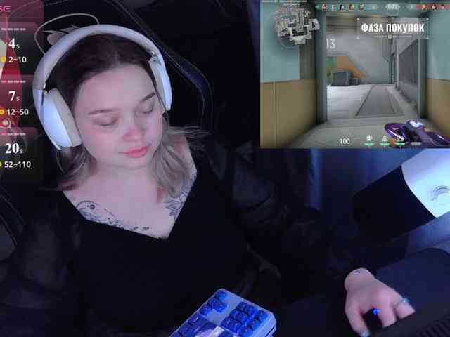 AlinaAdams
