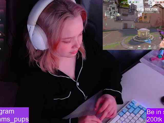AlinaAdams webcam