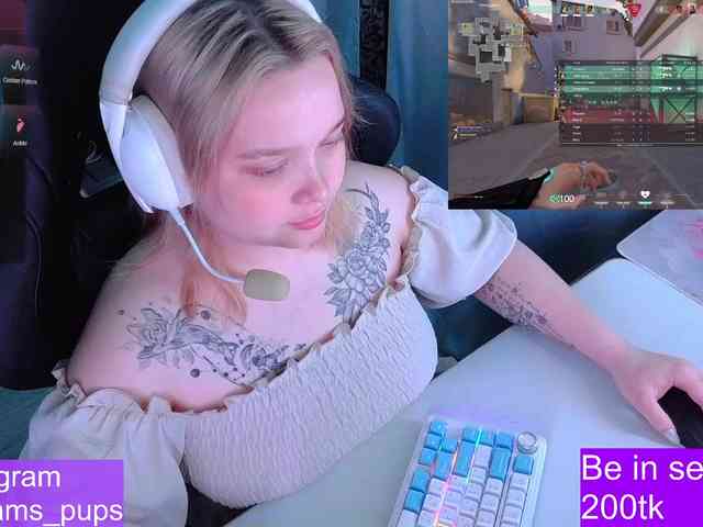 AlinaAdams webcam