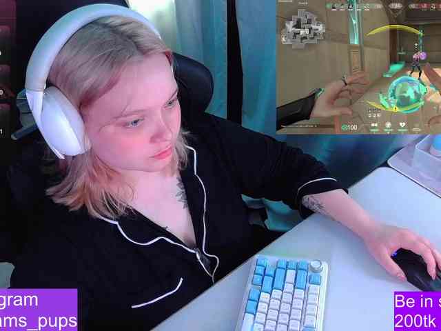 AlinaAdams webcam