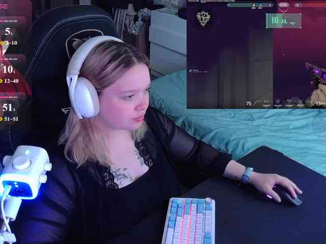 AlinaAdams webcam