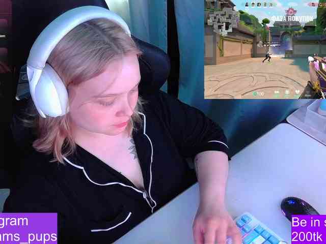 AlinaAdams webcam