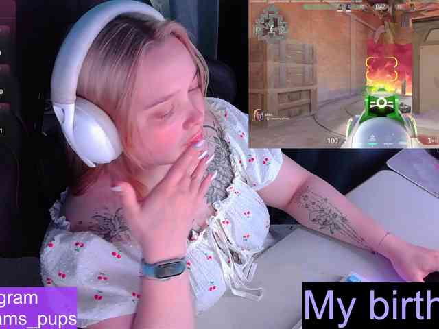 AlinaAdams webcam