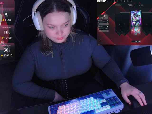 AlinaAdams webcam