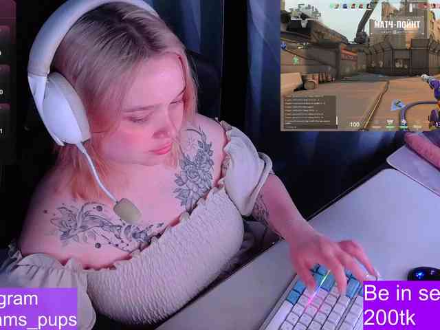 AlinaAdams webcam