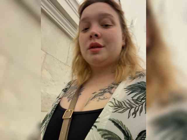 AlinaAdams webcam