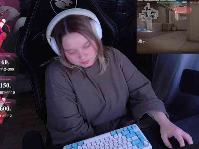AlinaAdams webcam