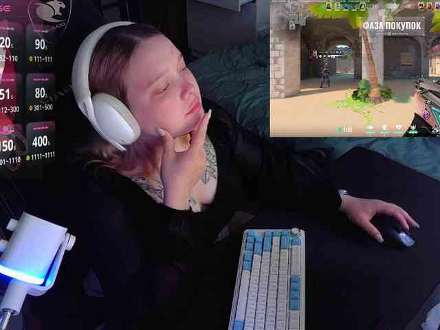 AlinaAdams webcam
