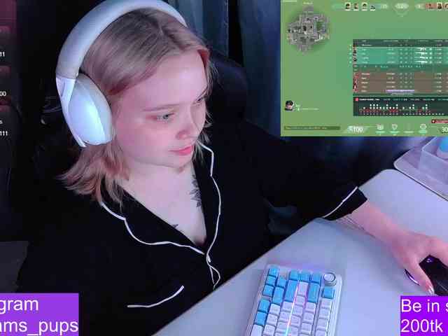 AlinaAdams webcam