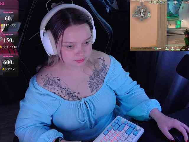 AlinaAdams webcam