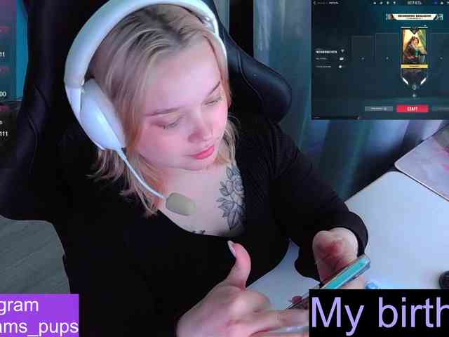 AlinaAdams webcam