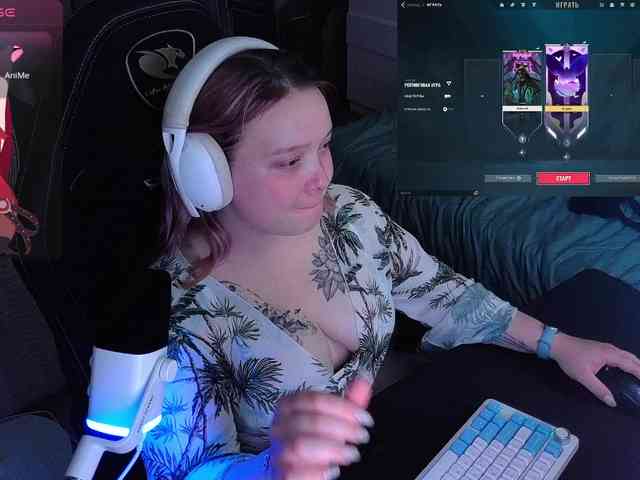AlinaAdams webcam