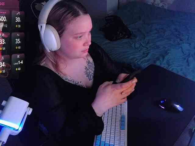 AlinaAdams webcam