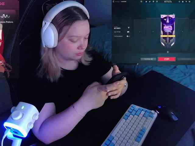 AlinaAdams webcam