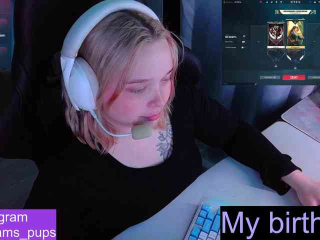 AlinaAdams webcam