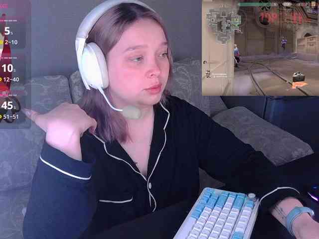 AlinaAdams webcam