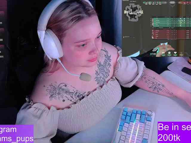 AlinaAdams webcam