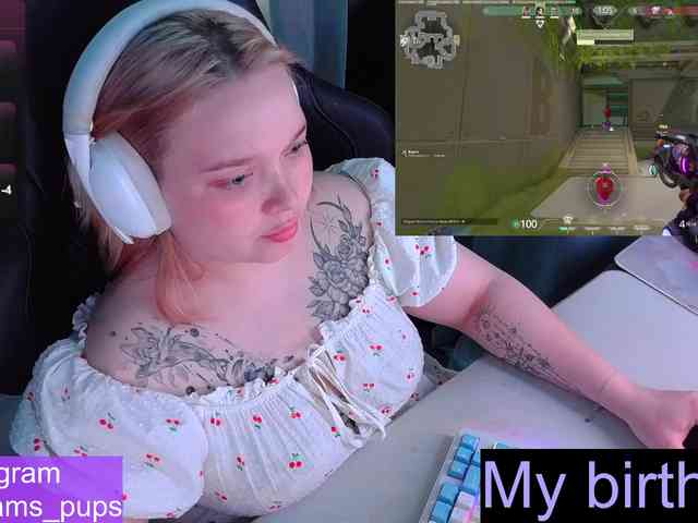 AlinaAdams webcam