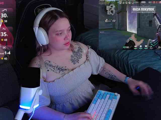 AlinaAdams webcam